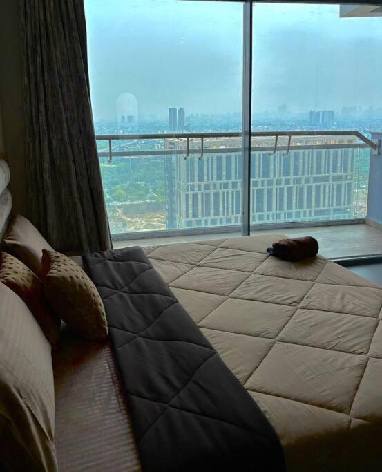 Countryside Luxury Suites - Supernova Noida Nueva Delhi Exterior foto