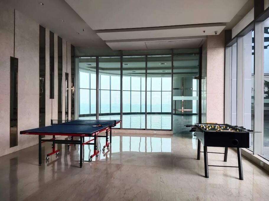 Countryside Luxury Suites - Supernova Noida Nueva Delhi Exterior foto
